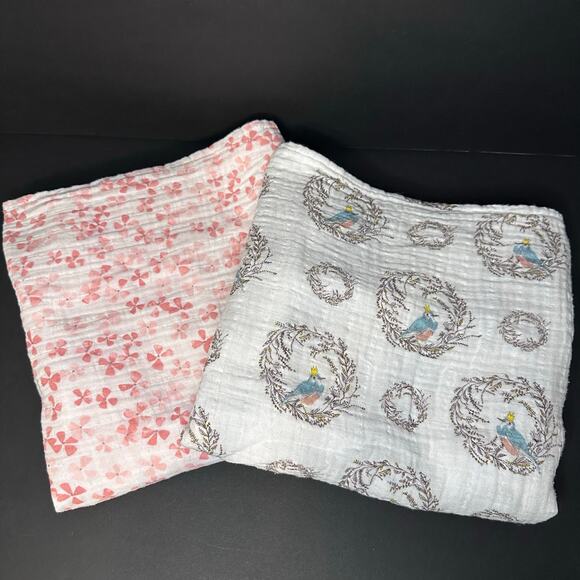 lot of 2^ Aden & Anais Receiving Blanket BLUEBIRDS Cotton Muslin Retired Pattern - Picture 1 of 6